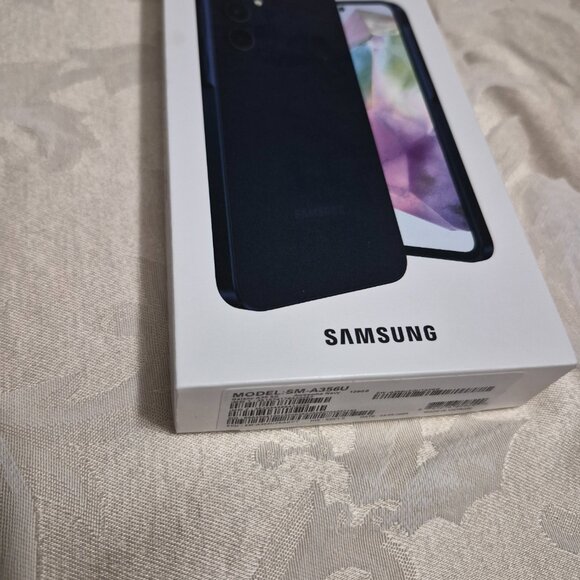Samsung galaxy a35 5G 128GB - Picture 2 of 8